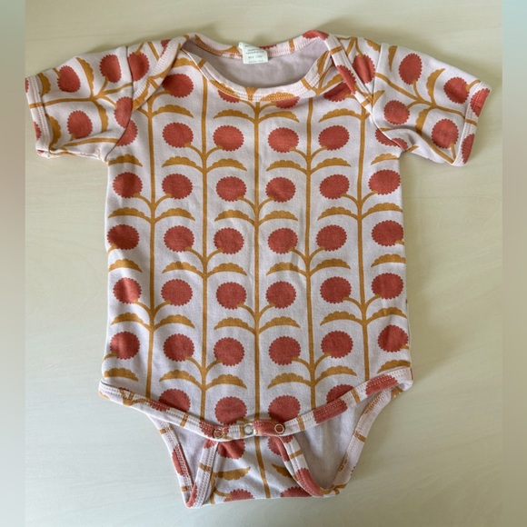 Kate Quinn Short Sleeve Bodysuit – Floral - Picture 3 of 8